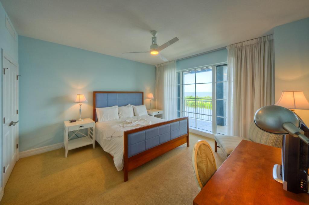 Harborside Suites At Little Harbor Ruskin Room photo
